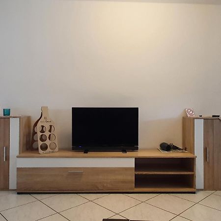 Apartments & Rooms Krk Крк Экстерьер фото