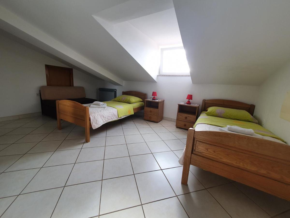 Apartments & Rooms Krk Крк Экстерьер фото